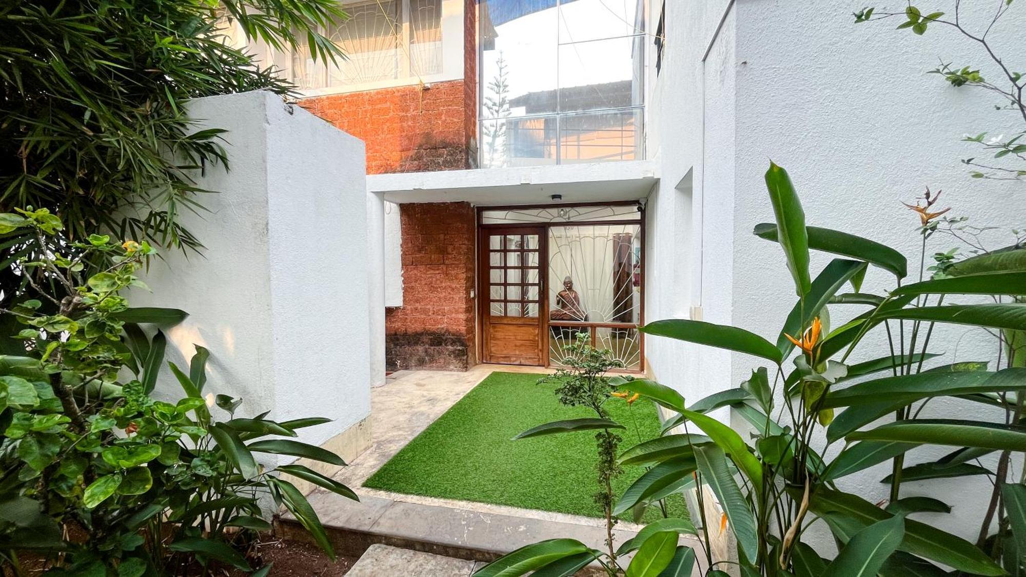 Villa M - Solitude: Beachside Candolim Retreat with Pool Exterior photo